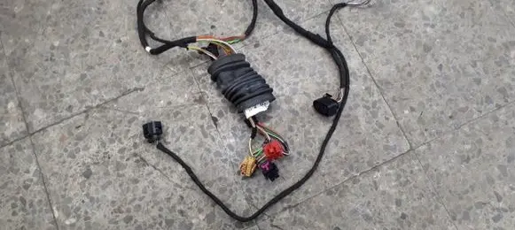 Audi A6 Allroad C5 Front door wiring loom 4b0971035b
