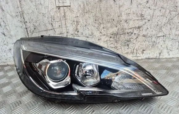 Peugeot 308 Headlight/headlamp 9816990780 1401000333