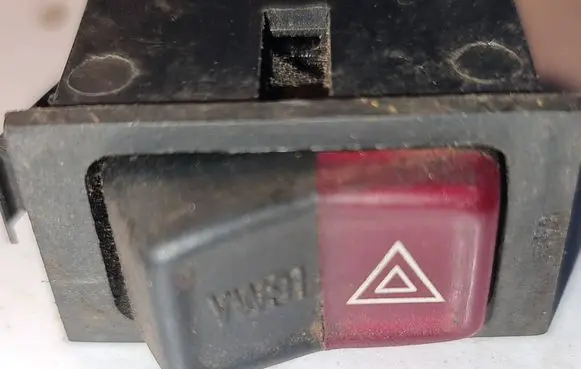 Volkswagen Golf I Hazard light switch 161953235A SAEQC77 MR79D0T
