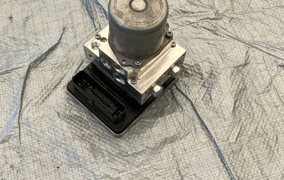 Mercedes-Benz GLE W167 ABS Pump A1679000118 A0140368