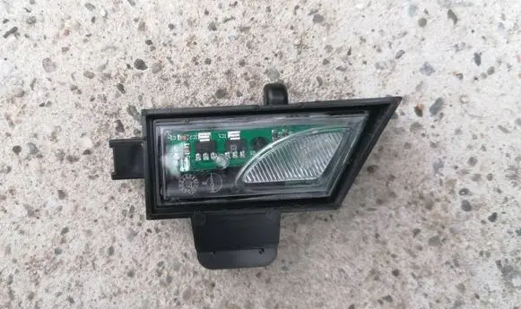 Volkswagen Golf VII Front door wing mirror part 5G0945292