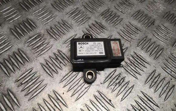 Mercedes-Benz Vaneo W414 Acceleration sensor A0265005219 0265005219