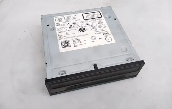 Skoda Octavia Mk3 (5E) CD/DVD changer 5Q0035842C