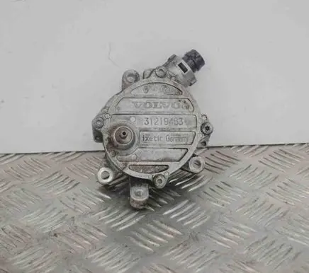 Volvo V60 Vacuum pump 31219463
