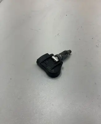 BMW 1 F20 F21 Tire pressure sensor 6855539 70735510