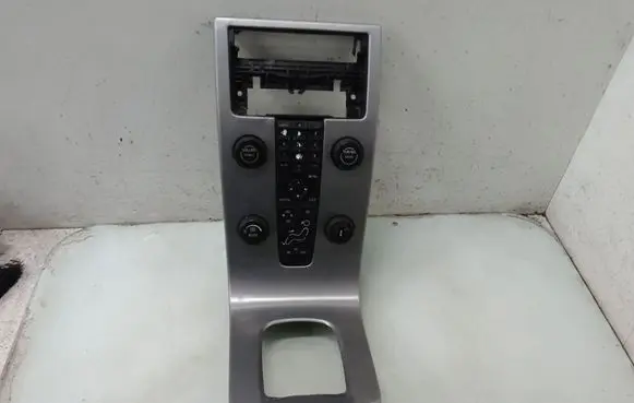 Volvo V50 Climate control unit 689347