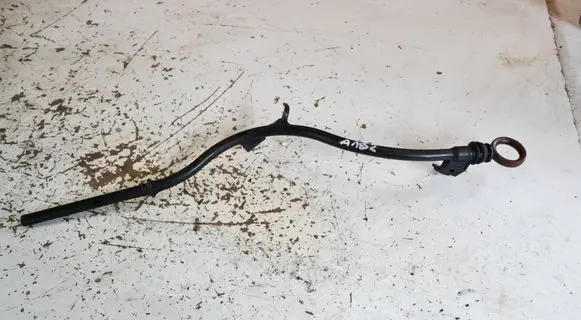 Volkswagen PASSAT B6 Oil level dip stick 03L108634A