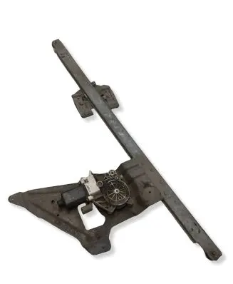 Volkswagen Crafter Front door window regulator with motor A0068205442