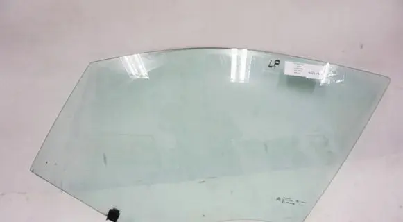 Citroen DS4 Front door window glass four-door