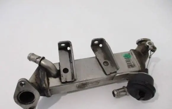 Renault Koleos I EGR valve cooler 8200719993B H8200620695