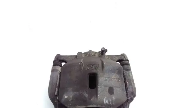 Nissan X-Trail T32 Front brake caliper