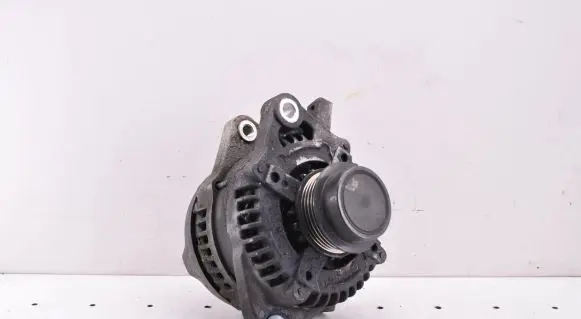 Toyota Verso-S Generator/alternator 2706047150