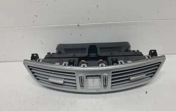 Dash center air vent grill