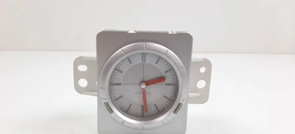 Mitsubishi Outlander Clock MR979796 M4268