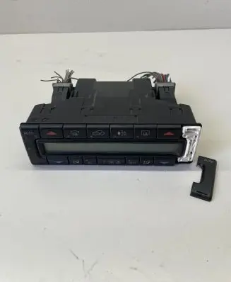 Mercedes-Benz E W210 Climate control unit 2108302385