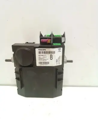 Volvo XC70 Central console control unit 30782711 30782736 442408270129
