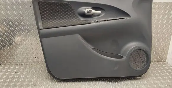 Toyota Urban Cruiser (XP110) Front door card panel trim 6777852170
