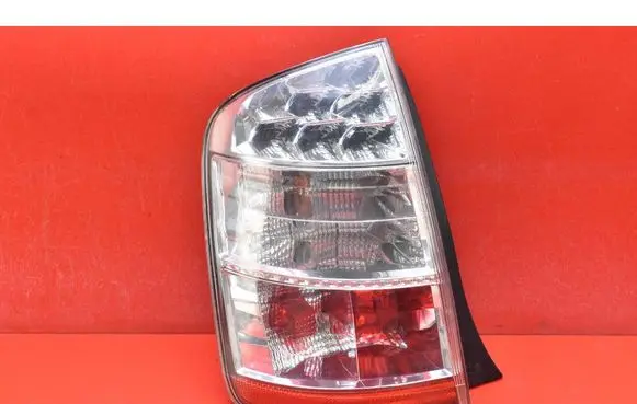 Toyota Prius (XW30) Rear/tail lights 47-14L