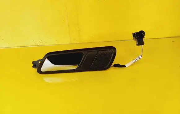 Volkswagen PASSAT B6 Rear door interior handle 3C4839113