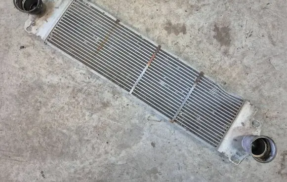 Volkswagen Transporter - Caravelle T5 Intercooler radiator 7h0145804b