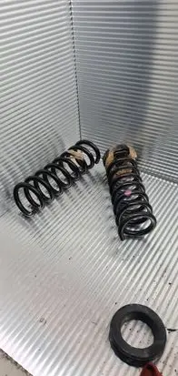 Mercedes-Benz C W204 Rear coil spring