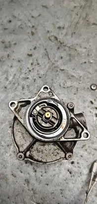 Audi A4 S4 B6 8E 8H Vacuum pump 72260806C 057145100C