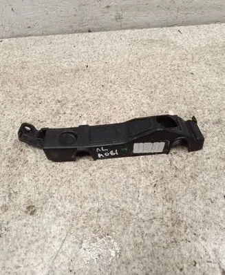 KIA Ceed Fender mounting bracket 86513J7000