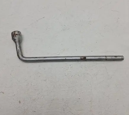 Mercedes-Benz E W211 Wheel nut wrench 1205810246