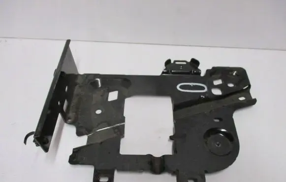 Peugeot Partner III Battery box tray 9806487180