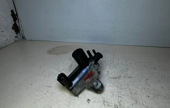 Subaru Legacy Turbo solenoid valve 14471AA220 1397001041