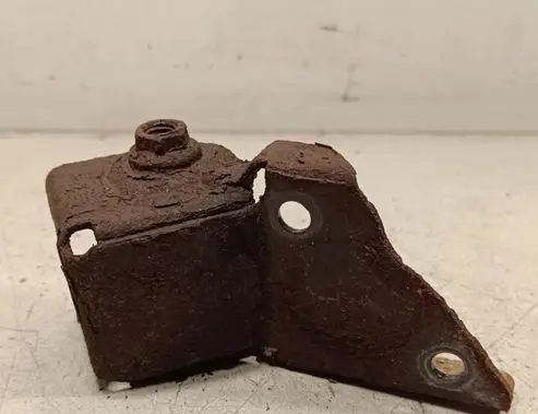 Ford Kuga II Engine mounting bracket