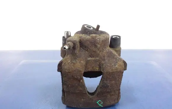 Volkswagen Golf IV Front brake caliper