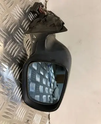 Audi A4 S4 B5 8D Front door electric wing mirror E6022319 E6012319
