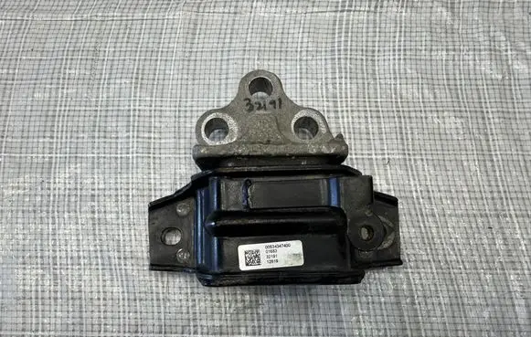 Jeep Compass Engine mount vacuum valve 534347400