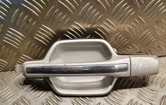 Mitsubishi Pajero Front door exterior handle