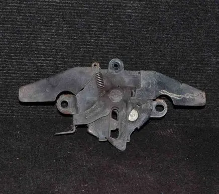 Toyota Corolla E120 E130 Engine bonnet/hood lock/latch loop/hook 
