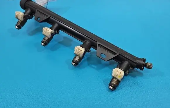 Volkswagen Golf VI Fuel injector 036031AH IMPRK1609665