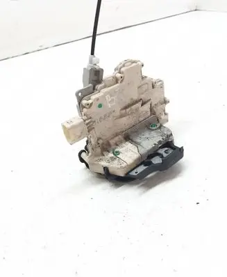 Audi A4 S4 B7 8E 8H Front door lock 8E2837015AA