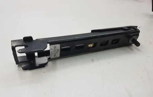 Ford Focus C-MAX Seat belt adjustment motor 3M51R611C46AC