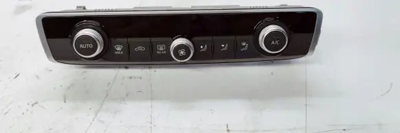 Audi Q3 F3 Climate control unit 83A820043