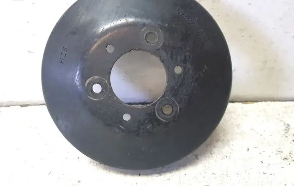 Volkswagen II LT Water pump pulley 074121031C