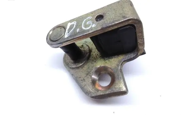 Ford Mondeo Mk III Rear door lock loop/hook striker 96BGF21982