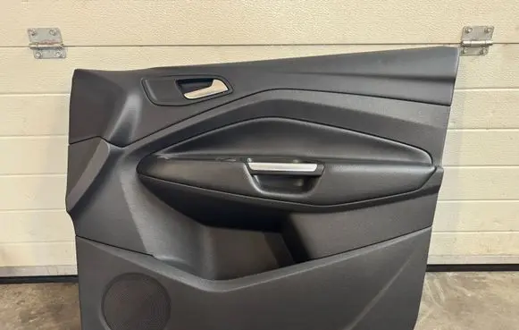Ford Kuga II Coupe rear side trim panel 