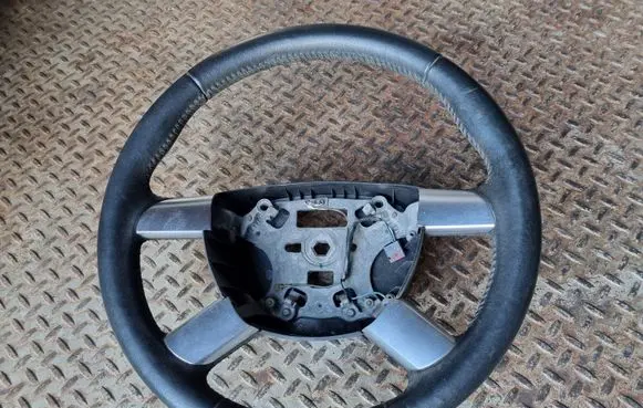 Ford Focus C-MAX Steering wheel 3M513600B