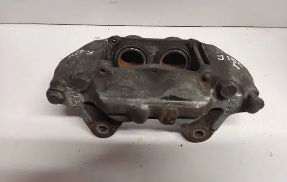 Toyota Land Cruiser (J150) Front brake caliper