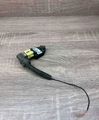 Toyota Corolla Verso AR10 Airbag deployment crash/impact sensor 891730F010