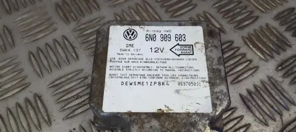 Volkswagen Golf III Airbag control unit/module 6N0909603 5WK4137