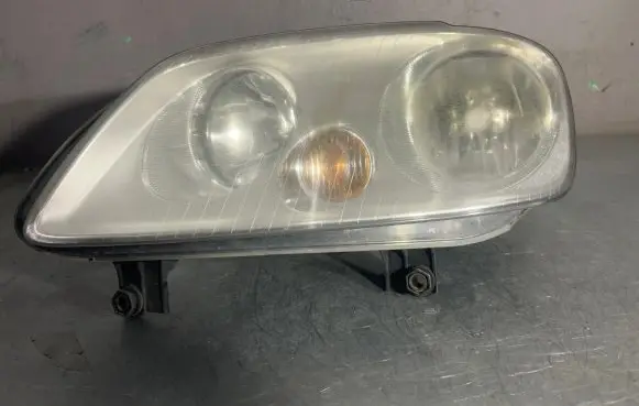 Volkswagen Caddy Headlight/headlamp 2K0941005B 4VFX13006AF 20011B02A