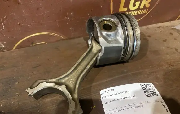 Toyota Corolla Verso AR10 Piston with connecting rod 861781