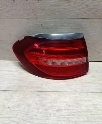 Mercedes-Benz E W213 Tailgate rear/tail lights 633000